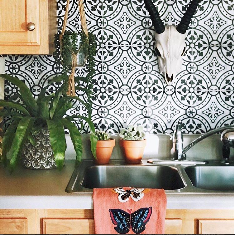 Loures Grey Peel & Stick Tile Decal