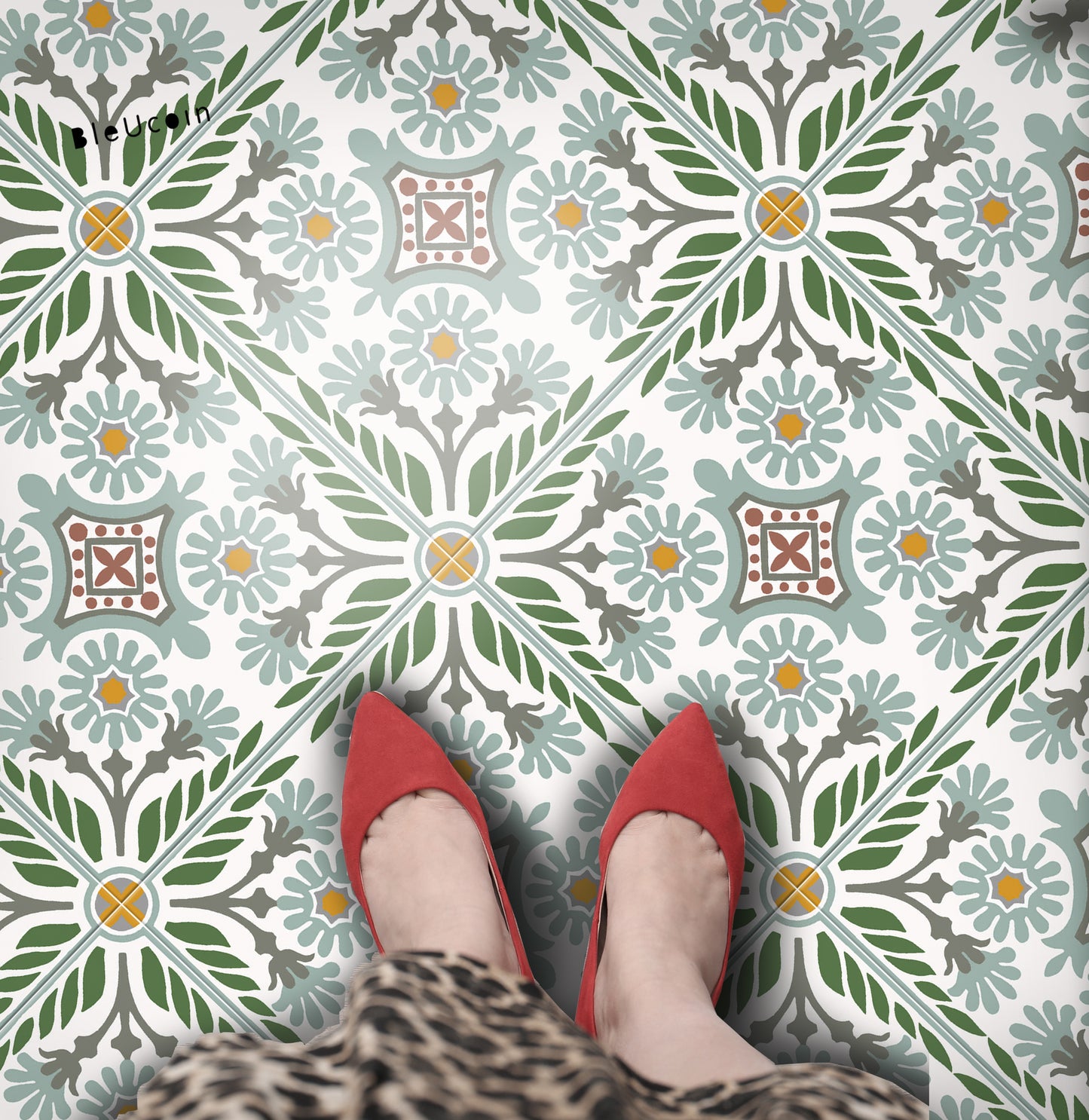 Havana Forest Peel & Stick Tile
