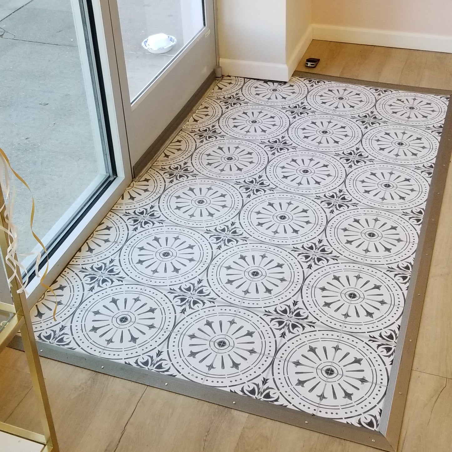 Naples Peel & Stick Anti-Slip Flooring