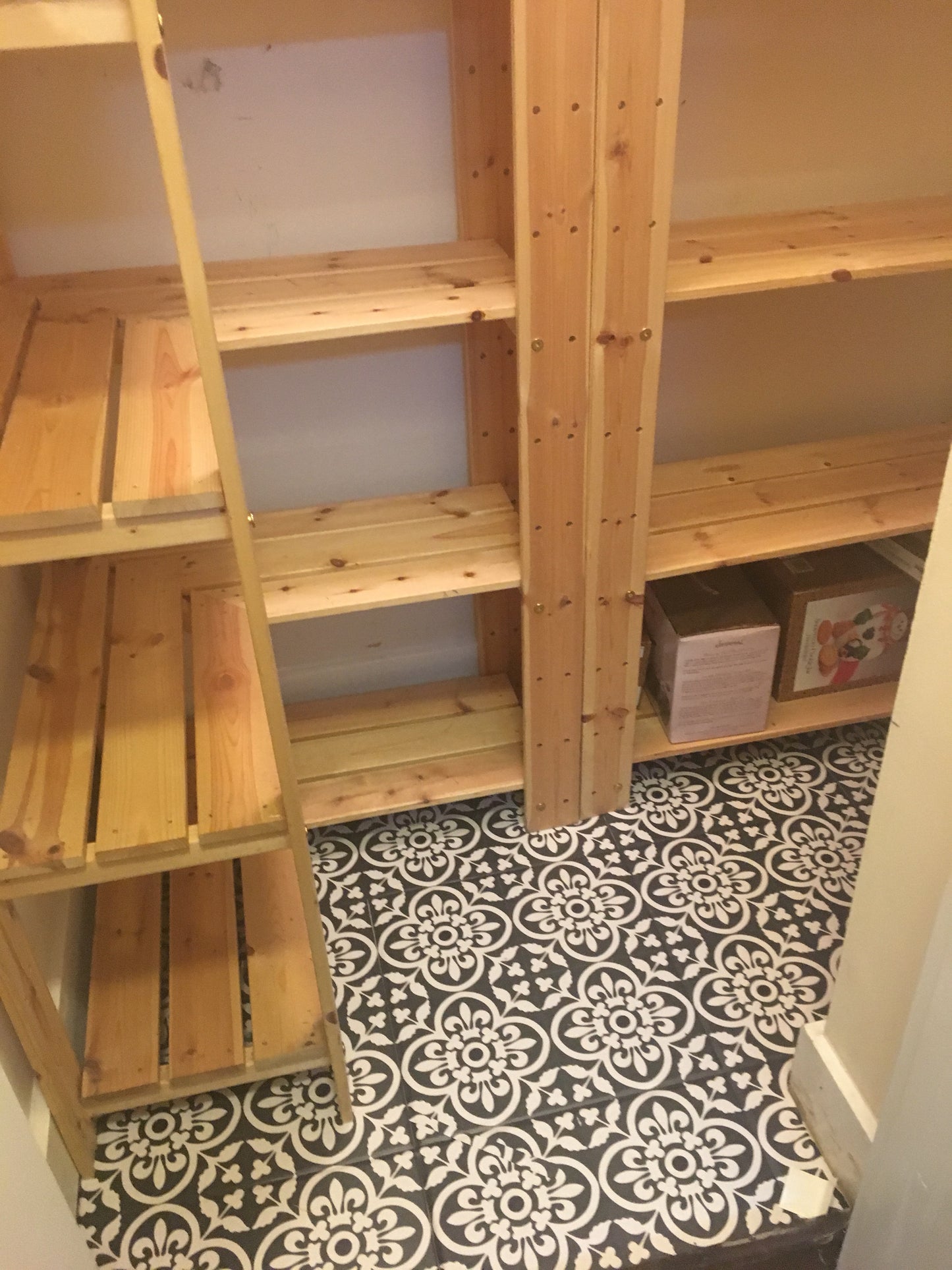 Encaustic Peel & Stick Anti-Slip Flooring